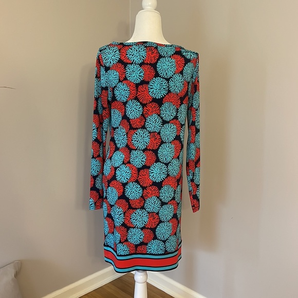 Michael Kors long sleeve dress only worn twice. Size Medium 95% polyester - Picture 3 of 4